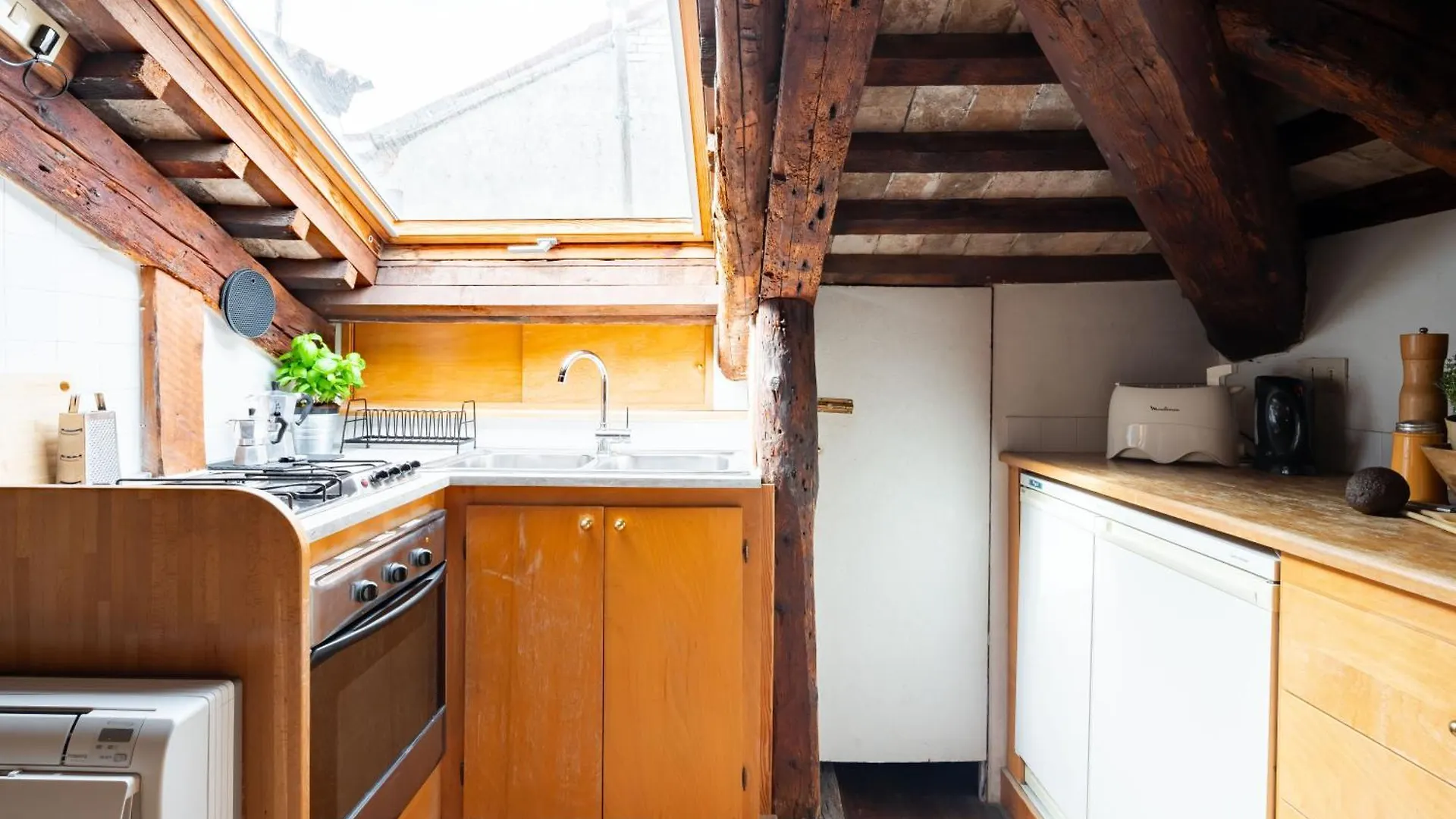 Altana Studio Apartment Venice Italy