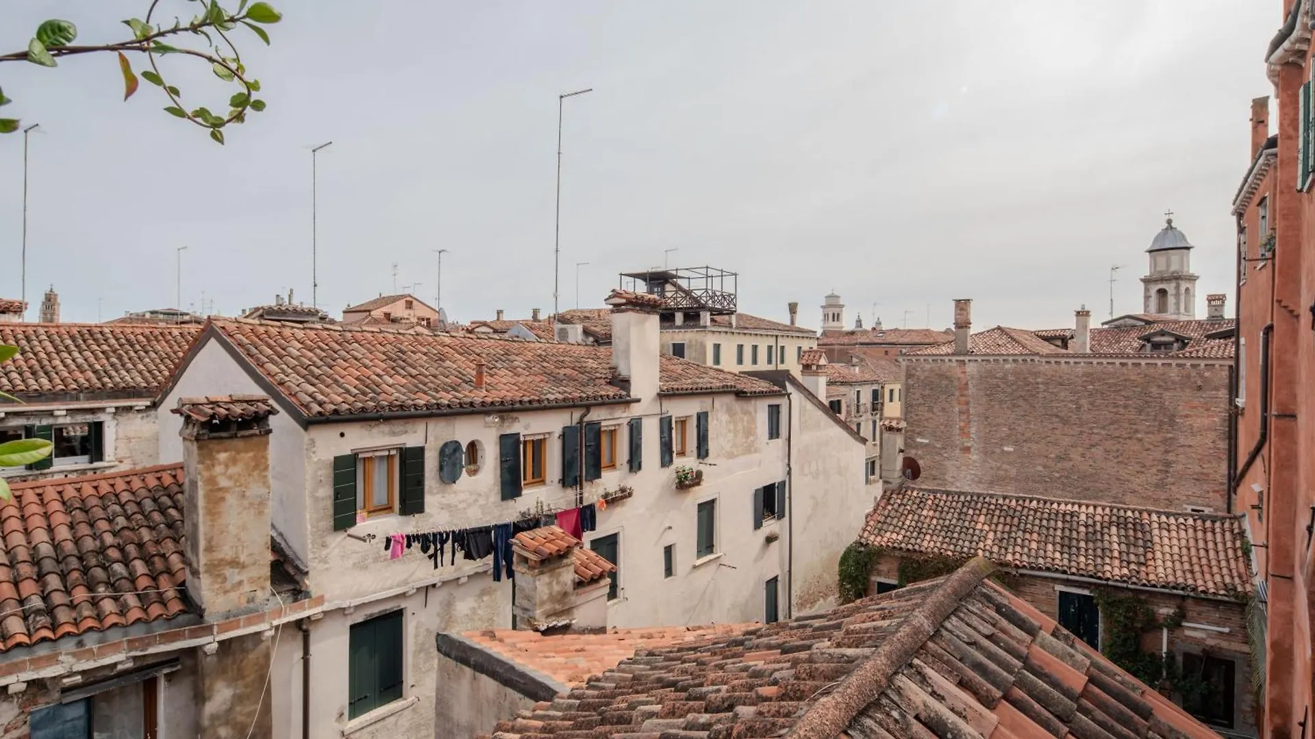 Altana Studio Apartment Venice Italy
